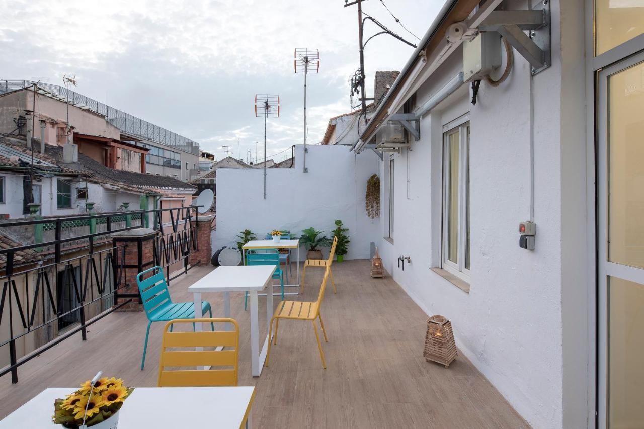 Rose Apartamentos กรานาดา ภายนอก รูปภาพ